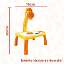 Lousa Mágica Mesinha Divertida Interativa Projetor Girafinha Educativa Iluminada Livro de Desenhar